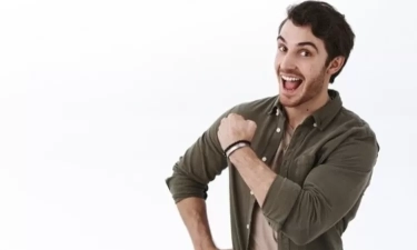 4 Tanda Pria Berpura-pura Jomlo meski Sudah Punya Pasangan, Bisa Dilihat dari Media Sosialnya