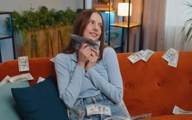 Benderang Saat yang Lain Temaram: 8 Weton yang Mudah Rezekinya Meski Saat Musim Paceklik Tak Berkesudahan Melanda