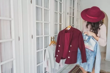 Sering Dikira Warna Maroon: Kenali Warna Burgundy dan Maknanya, Melambangkan Intensitas dan Individualitas