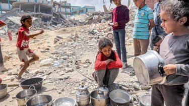 Kesaksian Dokter Inggris: Sniper Israel Targetkan Anak-anak Gaza dengan Satu Tembakan di Kepala