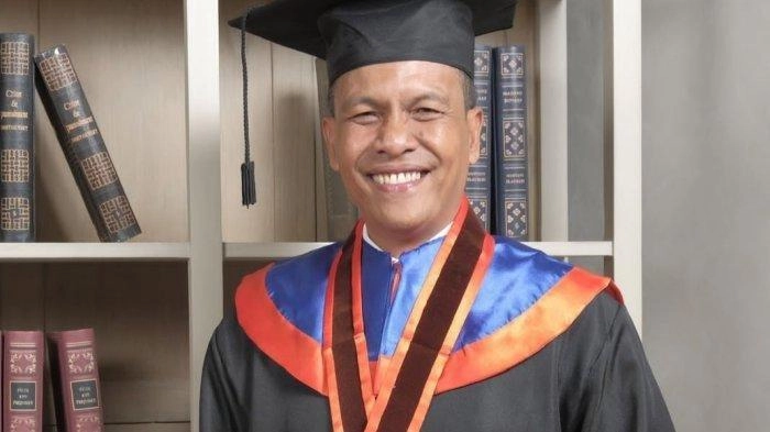 Kombes. Pol. Dr. Helmi Kwarta Kusuma Putra Rauf, S.I.K., M.H.