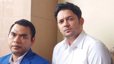 Perdana Ikuti Proses Cerai, Andrew Andika Bertemu Tengku Dewi dalam Suasana Emosional