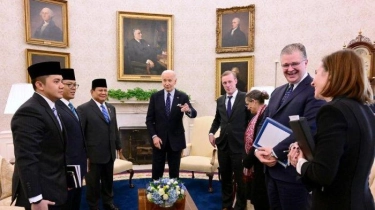 Temui Joe Biden, Prabowo Disambut 50 Tentara yang Berbaris Membawa Bendera di Gedung Putih AS