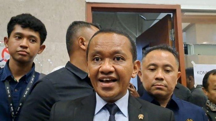 Gelar Doktor Bahlil Ditangguhkan, Rocky Gerung: Kadar Akademis Disertasinya Memang di Bawah Standar