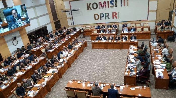 Jaksa Agung Dicecar Politikus Golkar Soal Kinerja Pusat Pemulihan Aset Saat Rapat di Komisi III DPR