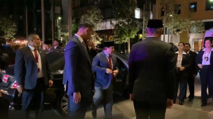Prabowo Dikawal Helikopter saat Berangkat dari Bandara Jorge Chavez Menuju Hotel di Peru