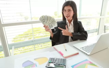 Calon Miliarder Dadakan: 5 Shio yang Segera Senyum Lebar Setelah Bisnisnya Berhasil Besar Selama Tiga Bulan Terakhir