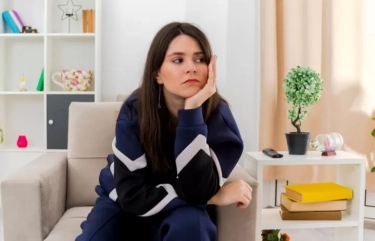 Hal Kecil yang Dapat Merusak Mood Introvert: 9 Situasi yang Paling Mengganggu Kenyamanan Mereka