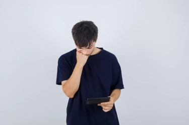 Orang yang Sulit Menerima Perubahan Biasanya Menunjukkan 9 Perilaku Ini Tanpa Sadar, Apa Saja?