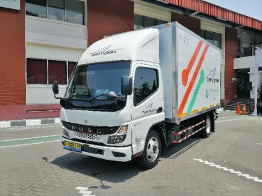Pakai Fuso eCanter, PT Yusen Diuntungkan Hemat Biaya Operasional 30 Persen