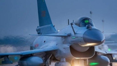 Iran Bersiap Balas Israel, Komandan Angkatan Udara Lirik Jet Tempur Generasi 4,5 China J-10CE