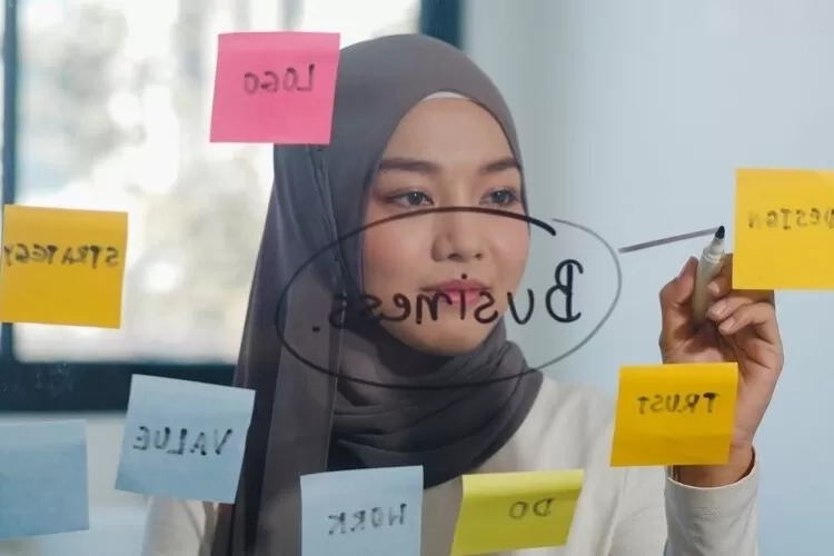 Anak yang Ditinggal Sendiri oleh Orang Tuanya Bakal Menumbuhkan 8 Karakteristik Ini saat Dewasa, Apa Saja?