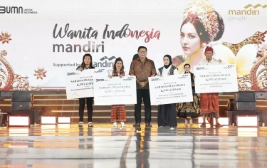 Dukung Industri Kreatif, Bank Mandiri Dorong Tenun Tradisional Bali, Lombok, dan Kupang Menembus Pasar Global