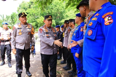 Erupsi Gunung Lewotobi: Kapolri Sigit Pastikan Kebutuhan Pengungsi di NTT Terpenuhi