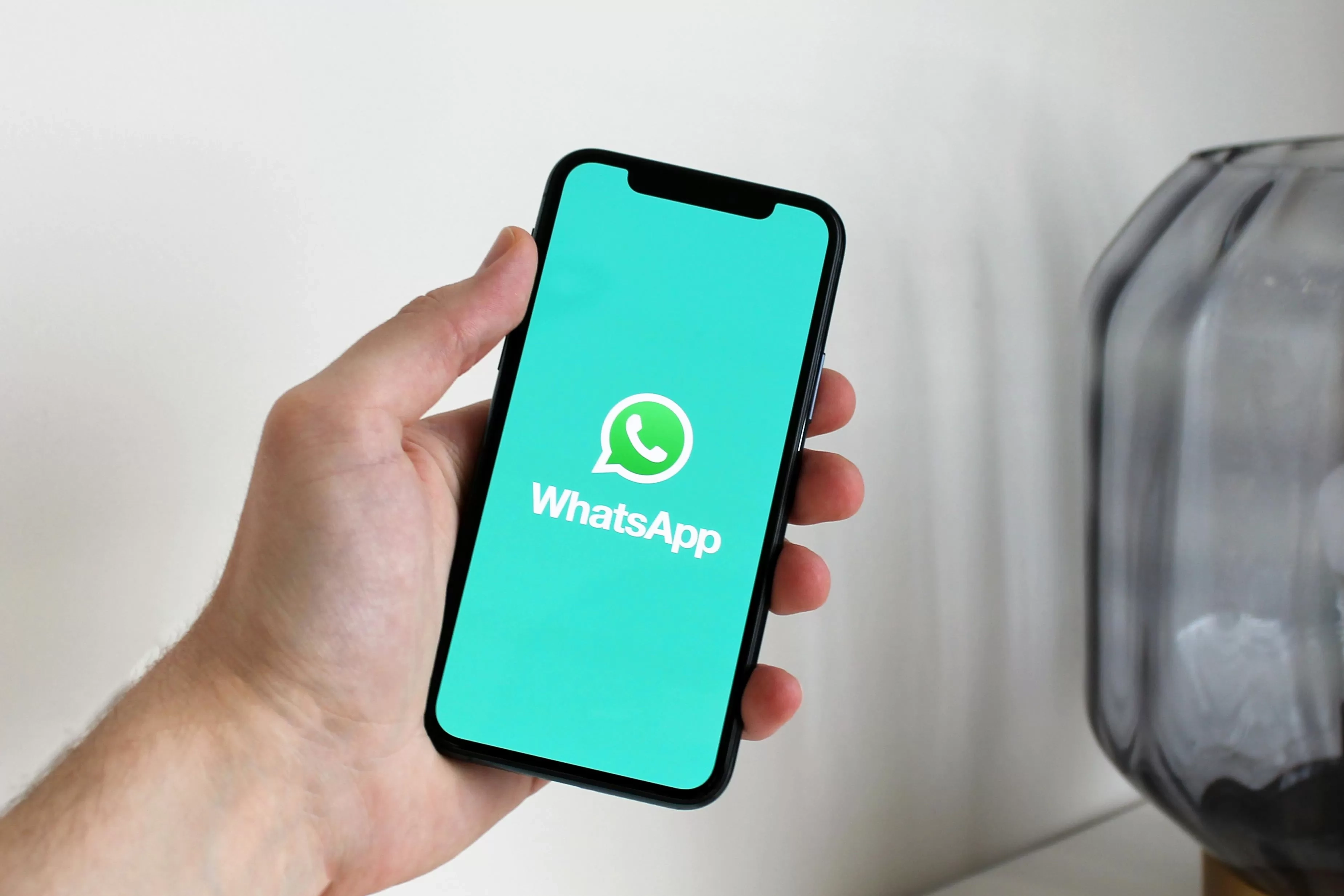 Teman Keluar Grup Tiba-tiba, Ini  7 Alasan Mengapa Seseorang Keluar dari Grup Obrolan!