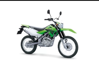 Aman Buat Nerabas Banjir, Cek Harga Baru Motor Trail Kawasaki KLX150 dan Honda CRF150
