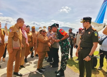 Dandim 1702/Jayawijaya Tegaskan Dukung Pembangunan Papua Pegunungan saat Bertemu Wamendagri Ribka Haluk