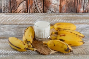 Jadi Kombinasi Populer untuk Sarapan, Intip Efek Samping Konsumsi Pisang dan Susu yang Kaya akan Nutrisi Lengkap