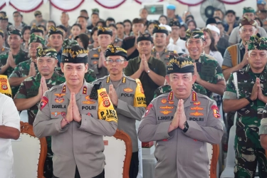 Sukseskan Pilkada 2024, Kapolri Sigit dan Panglima TNI Hadiri Doa Bersama Lintas Agama