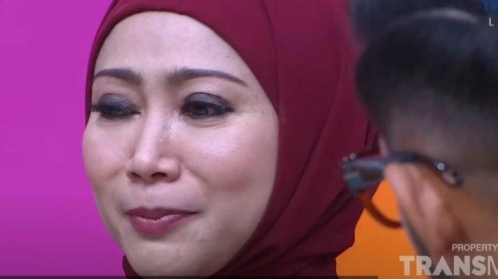 Ekonomi Terpuruk, Pedangdut Ira Swara Berlinang Air Mata Ceritakan Suami Arsitek Jadi Driver Online