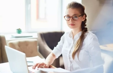 7 Tips Membangun Personal Branding bagi Introvert: Tingkatkan Karier Tanpa Harus Menjadi Sosok yang Menonjol!