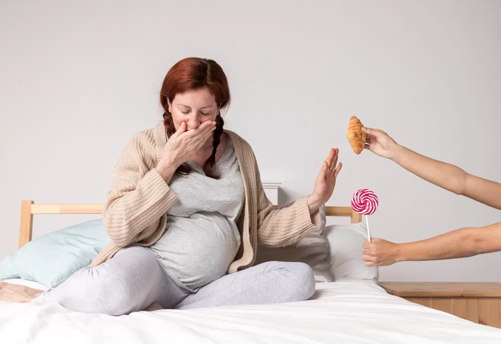 Perlu Diperhatikan! 8 Makanan yang Wajib Dihindari Ibu Hamil agar Tidak Berdampak Buruk bagi Kehamilan