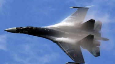 Citra Satelit Ungkap Persiapan Akhir di Pangkalan Udara Iran, Produksi 100 Jet Su-35 Secara Kilat?