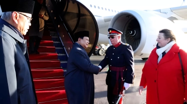 Tiba di London, Prabowo Disambut Perwakilan Kerajaan Inggris hingga Pelajar Indonesia