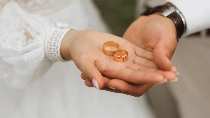 Benarkah Nikah Muda Mempermudah Pasangan Dapat Momongan? Begini Kata Dokter