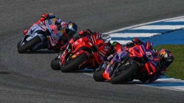 Geger Ducati vs Aprilia Saling Ejek, Pemegang Hak Nomor 1 di MotoGP 2025 Malah Adem Ayem