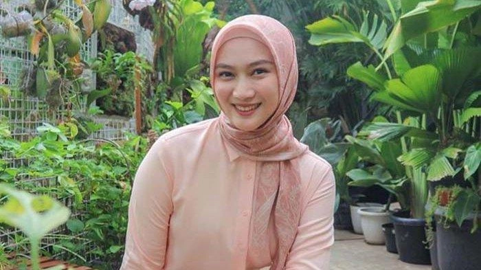 Diusulkan Jadi Duta Petani Milenial, Melody Laksani Mengaku Terbiasa dengan Sawah dan Hama Tanaman