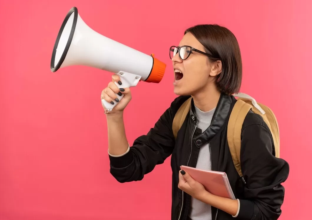 8 Perilaku yang Sering  Ditampilkan Orang-orang yang Ingin Menjadi Pusat Perhatian