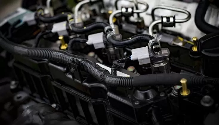 Kenali Penyebab Mesin Mobil Diesel Ngobos, Keluar Asap Hingga Bikin Kantong Boncos!