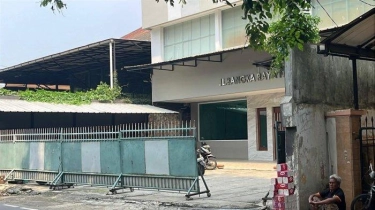 Penampakan dan Jejak Tersangka Judol Komdigi Alwin Jabarti Kiemas di Kantor TekenAja Mampang