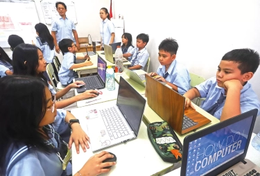 Kemendikdasmen Segera Bangun Sekolah Unggul