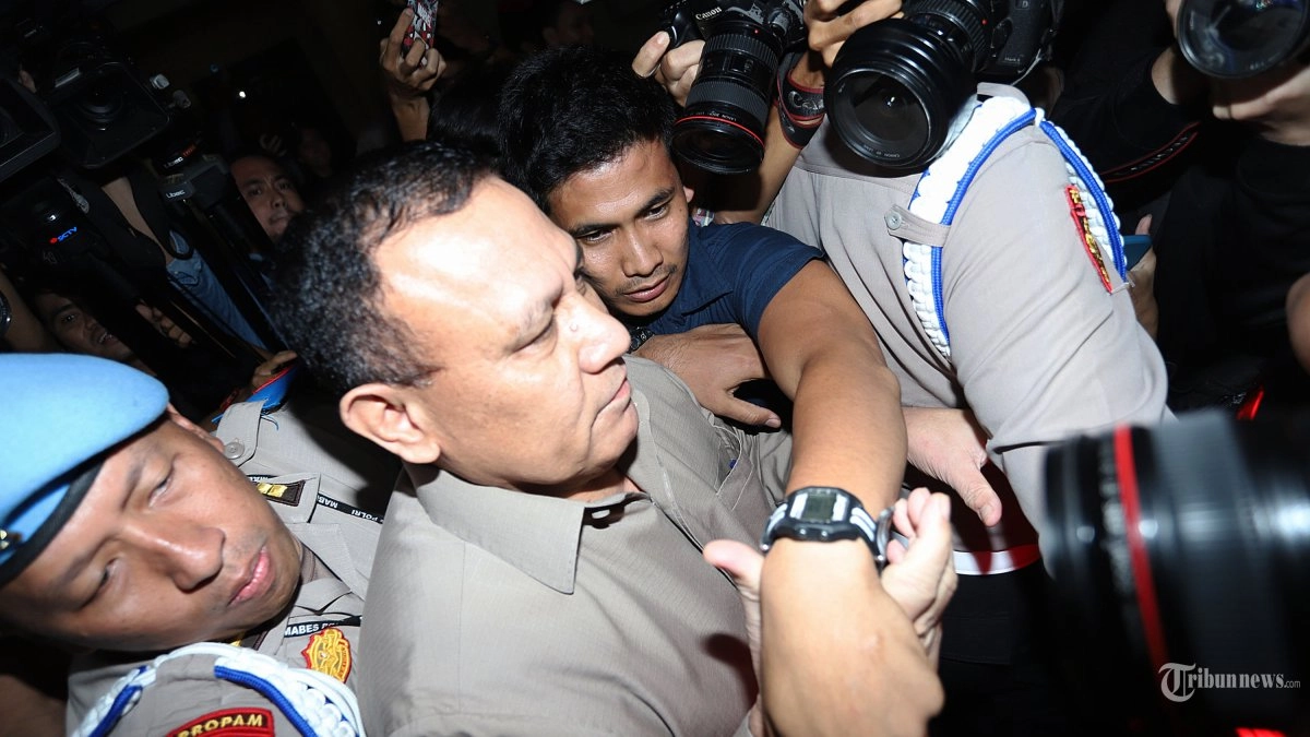 Besok Firli Bahuri Diperiksa dan Terancam Dijemput Paksa, Pemanggilannya Dinilai Error In Persona