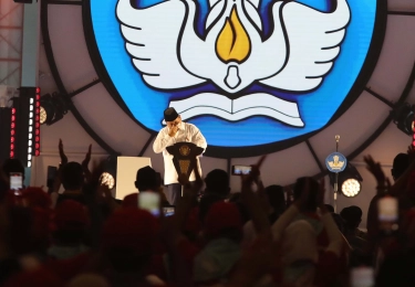 Anggaran Kesejahteraan Guru Naik jadi Rp 81,6 Triliun, Prabowo: Tepuk Tangan untuk Menteri Keuangan yang Paling Keras   