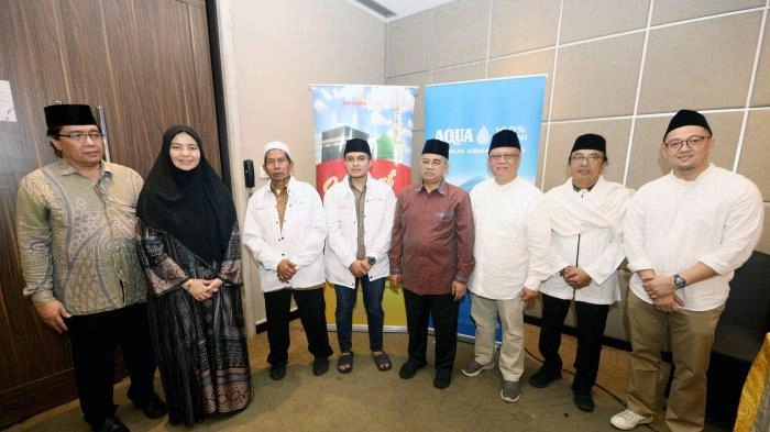 Kemitraan Strategis AQUA & DMI, 20 Khadimatul Masjid Berkesempatan untuk Ibadah Umrah