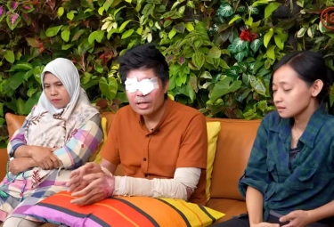 Soal Donasi hingga 7 Turunan, Farhat Abbas Bilang Klausul Dibuat Novi, Dibikin Heboh Denny Sumargo