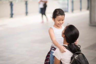 Memahami Dampak dari Pola Asuh Anak: Orang yang Terlalu Dimanja saat Kecil Biasanya Menunjukkan 8 Ciri Kepribadian ini
