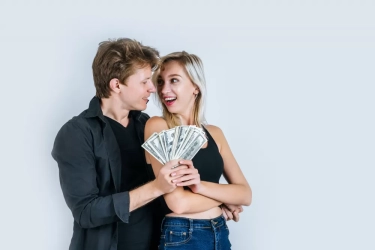 Rezeki dan Jodoh: 3 Zodiak Menemukan Cinta Sejati dan Keberuntungan pada 30 November 2024
