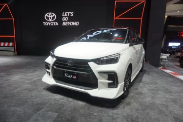Masih Bingung Mau Pilih Toyota Agya atau Daihatsu Ayla? Ini Perbandingan Spesifikasi dan Rincian Harganya
