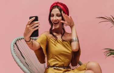 Orang yang Tidak Tertipu dengan Kehidupan Media Sosial Selebriti dan Influencer, Biasanya Memiliki 8 Karakter Ini, Apa Saja?