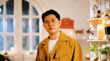 Cakra Khan Kembali Sapa Penggemar dengan Musik Video Sehebat Apapun Cinta