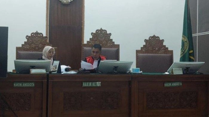 Sidang Praperadilan Dugaan Penghentian Penyidikan Kasus Firli Bahuri Ditunda, Kejati DKI Tak Hadir