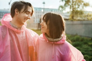 4 Zodiak yang Mudah Jatuh Cinta pada Pandangan Pertama, Dipandu oleh Gairah, Intuisi, dan Cinta Sejati