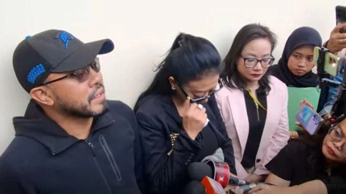 Kompak Nangis setelah Sidang Cerai, Asri Welas dan Suami Minta Maaf Ungkap Penyebab: Jangan Ditiru