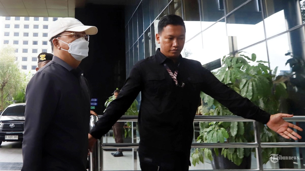 KPK Geledah Kantor Gubernur Bengkulu Usut Kasus Korupsi Rohidin Mersyah