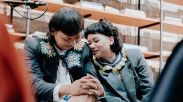 More on Mumbles Cerita Keseruan Saat Tur Bersama Biru Baru dan Und Bodevan