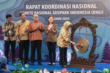 Rakornas KNGI di Kebumen, Pemprov Jateng Terus Komitmen Kembangkan Geopark